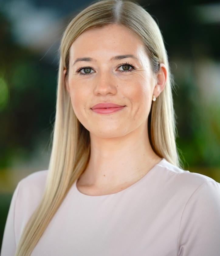 Dr. Sztányi-Szekér Barbara PhD